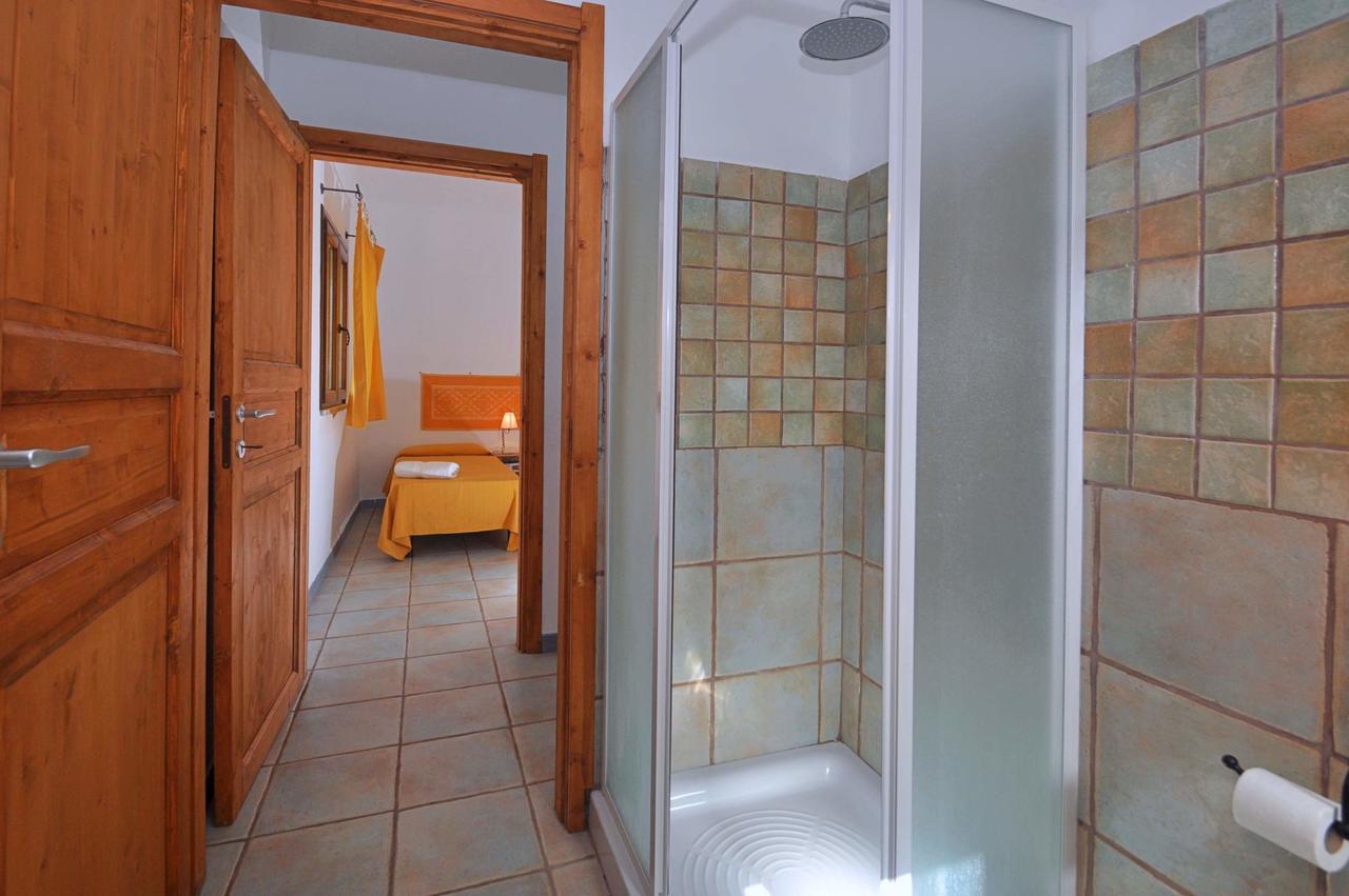B&B Mare Della Gallura Badesi Exterior foto